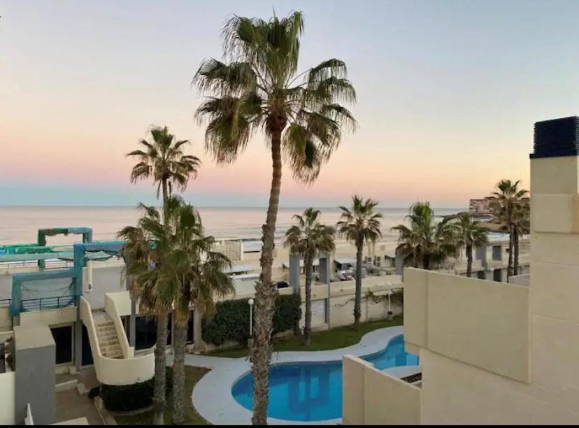 Torrevieja La Mata Primera Linea Playa Екстериор снимка